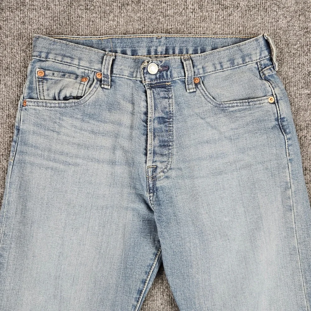 Levi 501 Jeans Men's 30x30(28) Original Fit Button Fly Straight Light Wash Denim